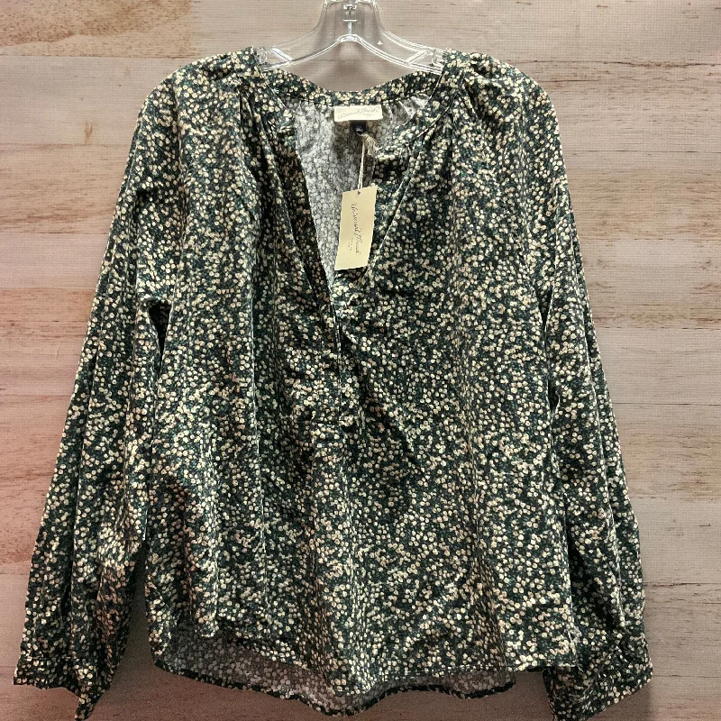 Blouse Long Sleeve By Universal Thread In Floral, Size: 2x