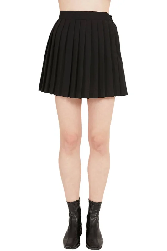 Pleated Knit Skirt In Black