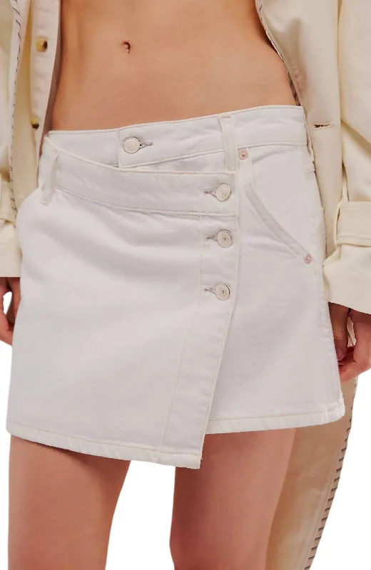 Wynne Denim Skirt In Bright White