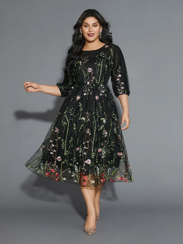 Floral Embroidered Elastic Waist Lined Midi Dress