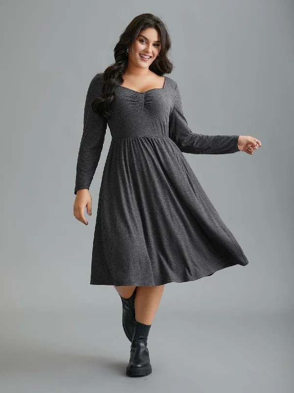 Heart Neckline Knit Gathered Midi Dress